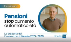 Pensionato sorride sereno nella sua cucina – stop aumento automatico età pensionabile 2027–2028.