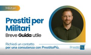 Militare in abiti civili sorride dopo aver letto una guida utile ai prestiti dedicati alle Forze Armate con consulenza PrestitoPiù
